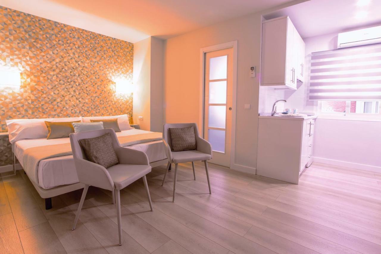 Apartamento Malaga Beach Exterior photo
