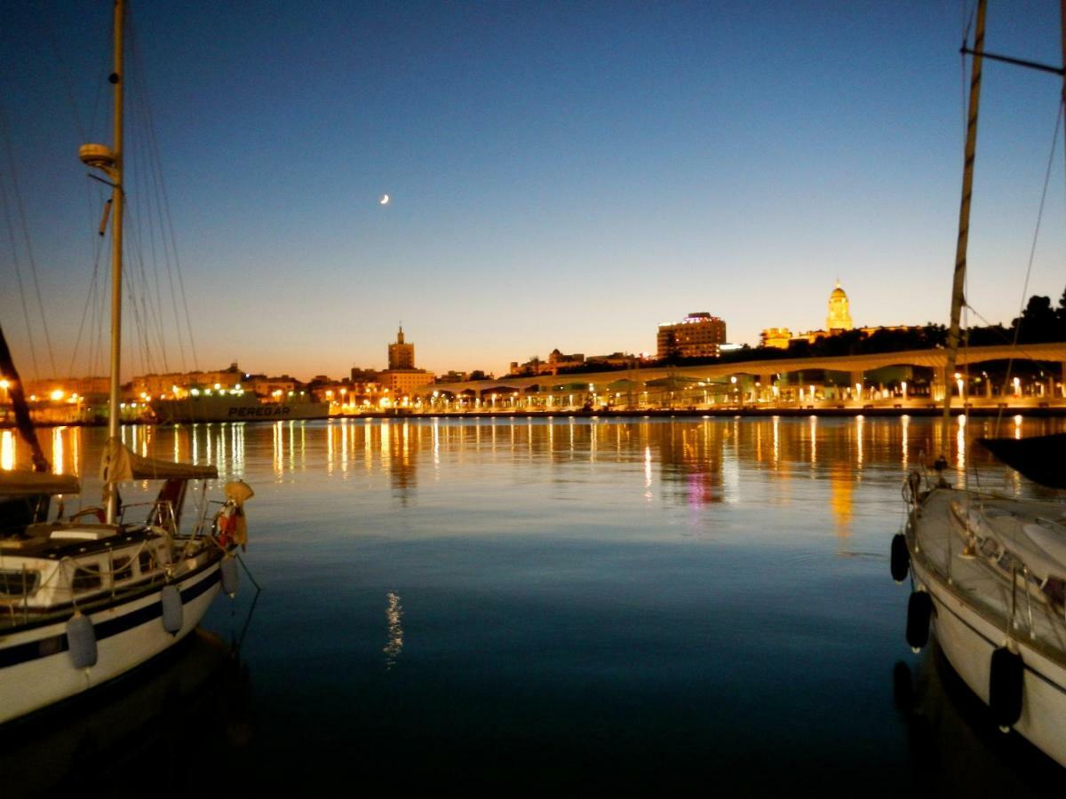 Apartamento Malaga Beach Exterior photo